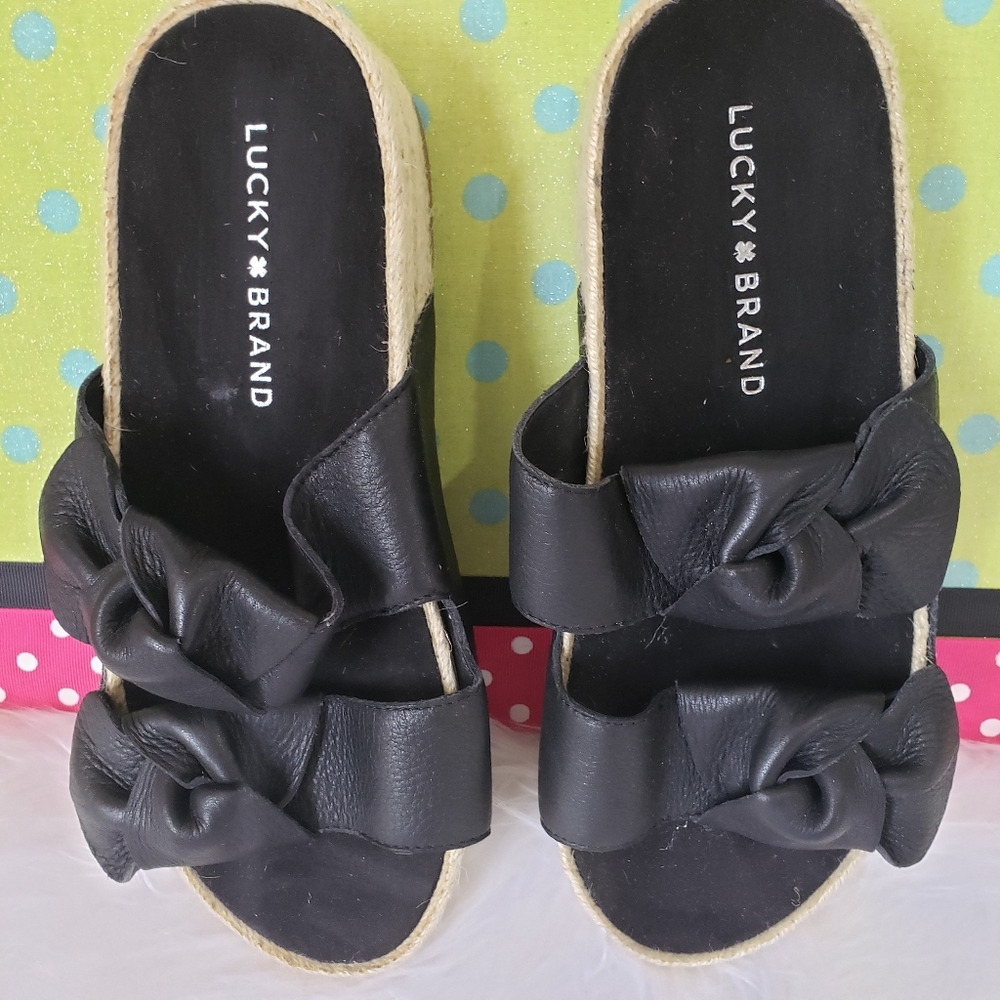 Lucky Brand Black Leather Platform Sandals Sz 7M Bows Never Worn Twine